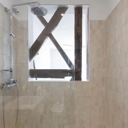 公寓 снеск Q,r-с0de First -,-3-bedroom With River View - Baixa *