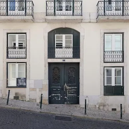 снеск Q,r-с0de First -,-3-bedroom With River View - Baixa Daire