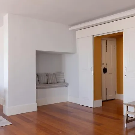снеск Q,r-с0de First -,-3-bedroom With River View - Baixa *