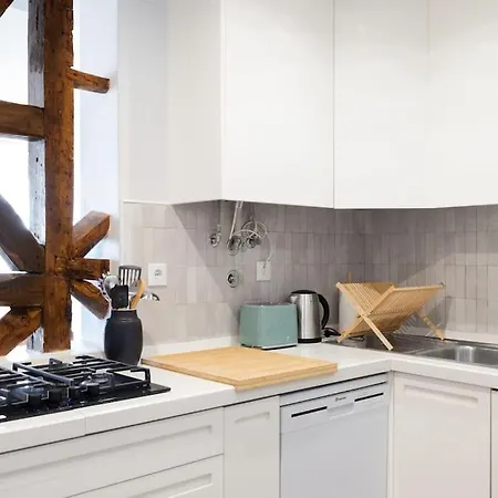 снеск Q,r-с0de First -,-3-bedroom With River View - Baixa
