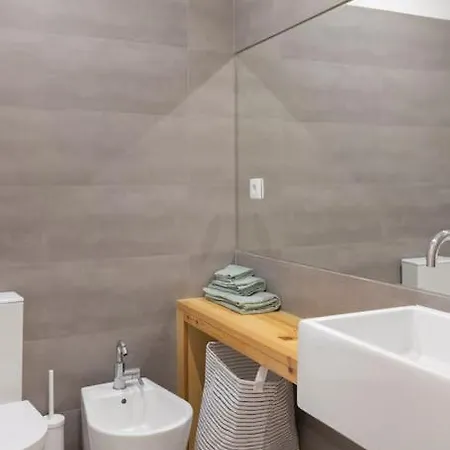 公寓 снеск Q,r-с0de First -,-3-bedroom With River View - Baixa *