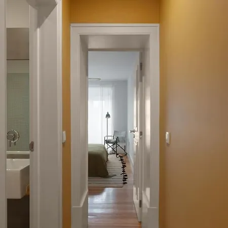 снеск Q,r-с0de First -,-3-bedroom With River View - Baixa